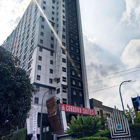Cordova Suites Semarang Exterior foto