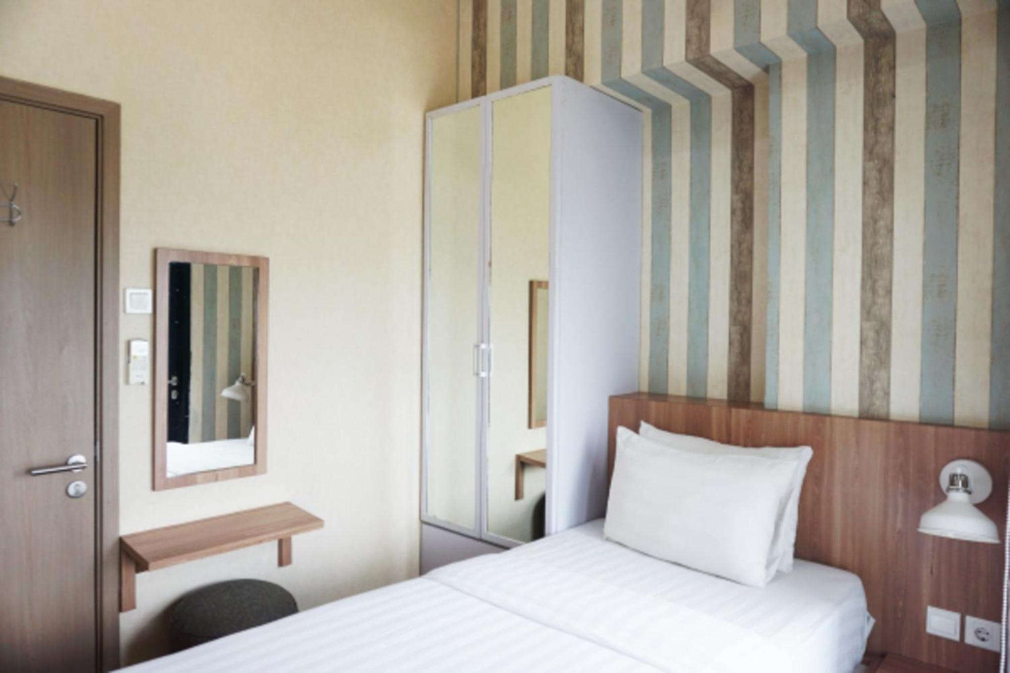 Cordova Suites Semarang Exterior foto