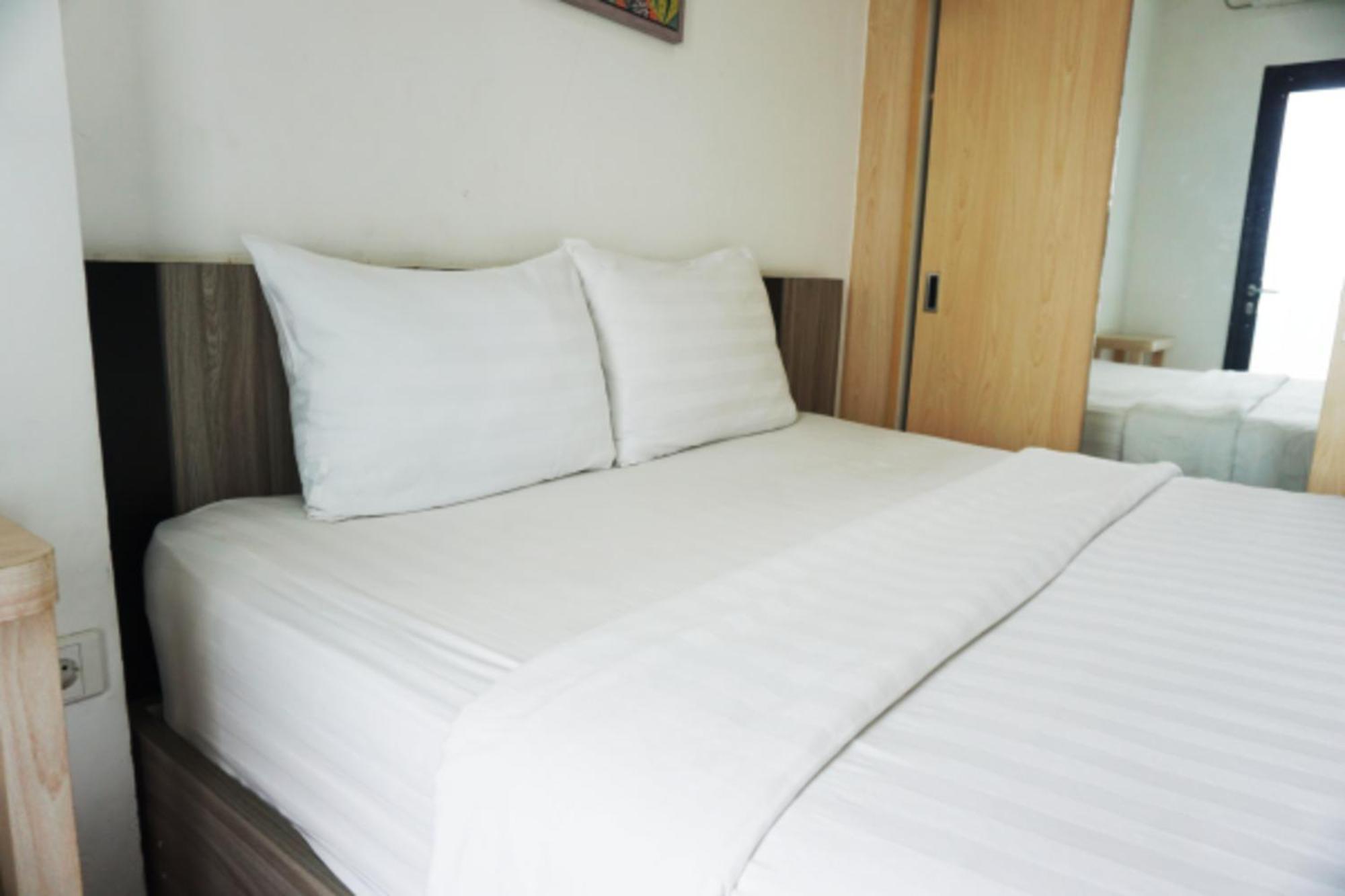 Cordova Suites Semarang Exterior foto
