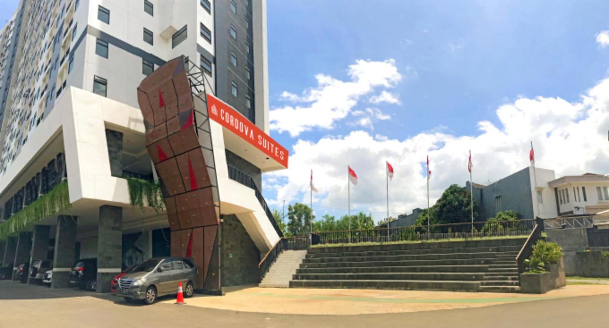 Cordova Suites Semarang Exterior foto